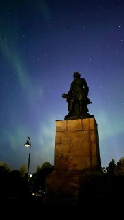 История бронзовой статуи Петра I в Петровском парке