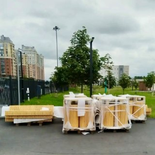 Новые Скамейки В Парке «Оккервиль»: Удобство И Красота