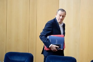 Губернатор Ленобласти требует проверить стройку в Мурино
