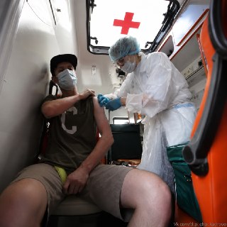 В Кудрово из-за кори запущен мобильный пункт вакцинации для населения