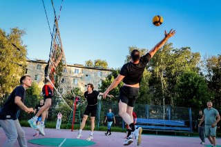 Кудровская ‘Рокада’ вышла в финал летнего волейбольного чемпионата